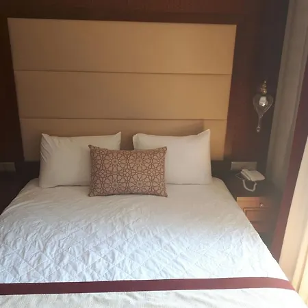 Lalinn Hotel