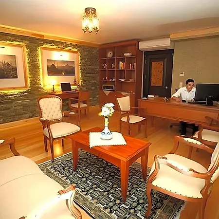 Hotel Lalinn