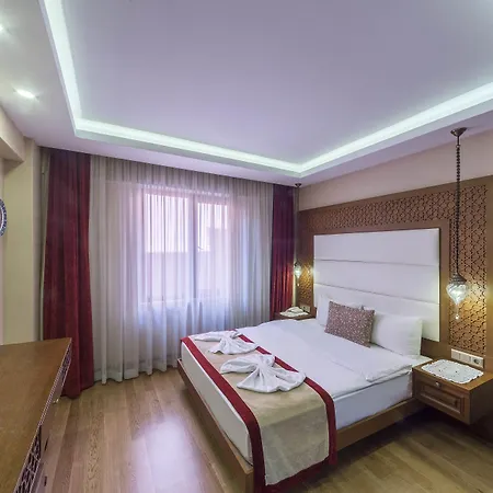 Lalinn Hotel 3*