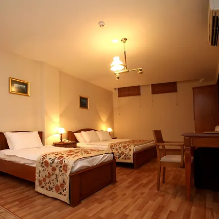 Lalinn Hotel 3*